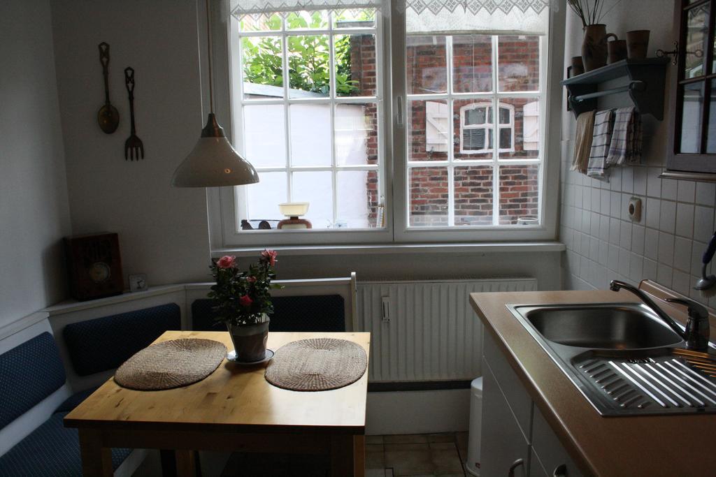Ferienwohnung Am Mittelburgwall Friedrichstadt Luaran gambar